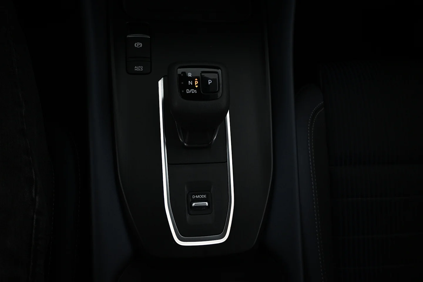 Car Image - 4Q7SagDdJLOwNLMTN8dq5o