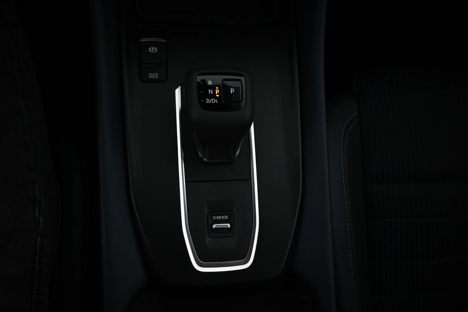 Car Image - 4Q7SagDdJLOwNLMTN8dq5o