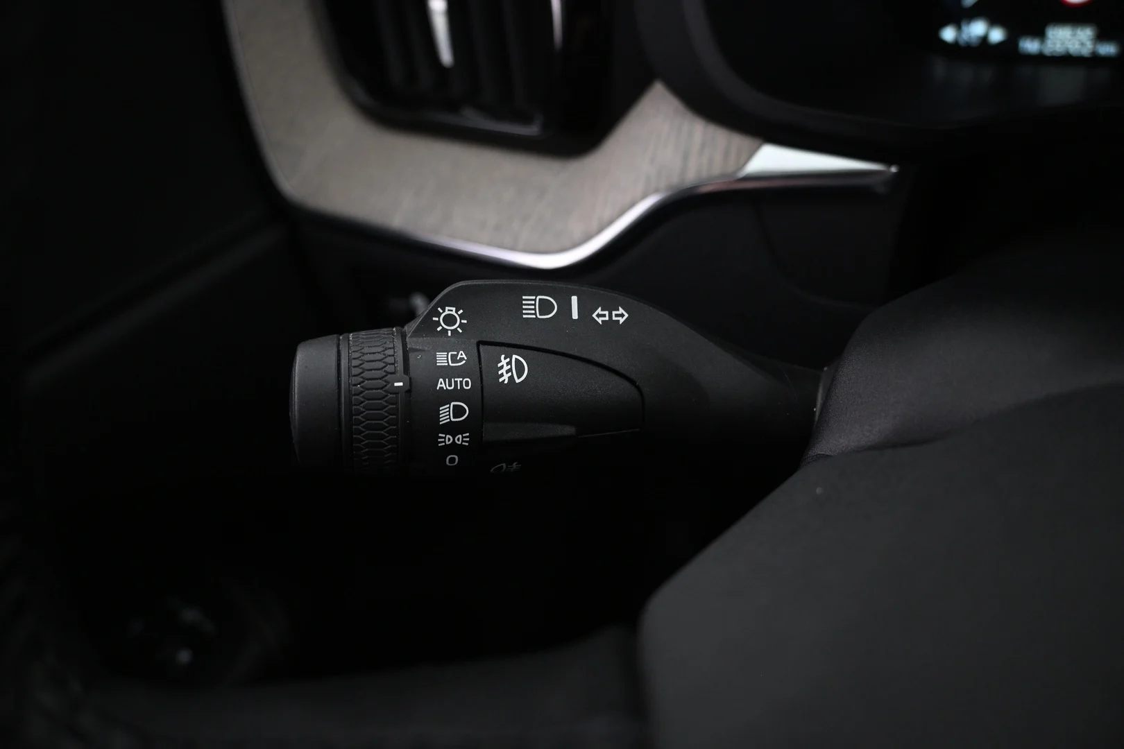 Car Image - LLAOYxD90prPZ24cgEeWR