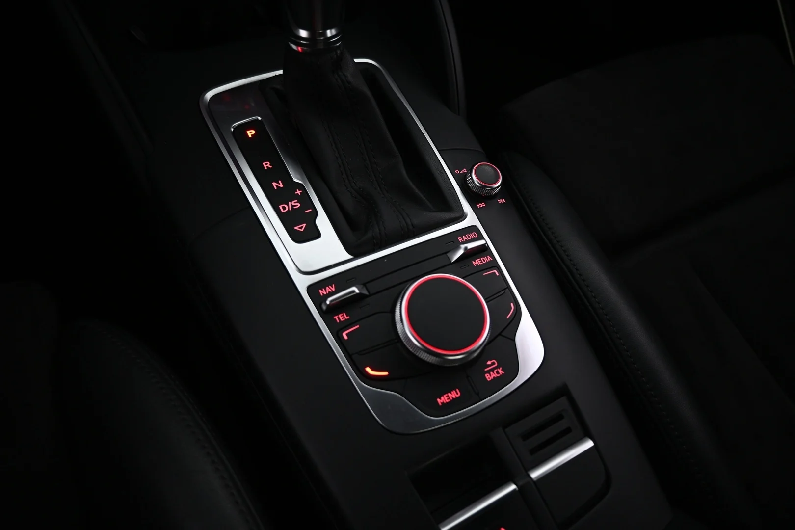 Car Image - 4xtEjQd8MLzcYWniEa9cl1