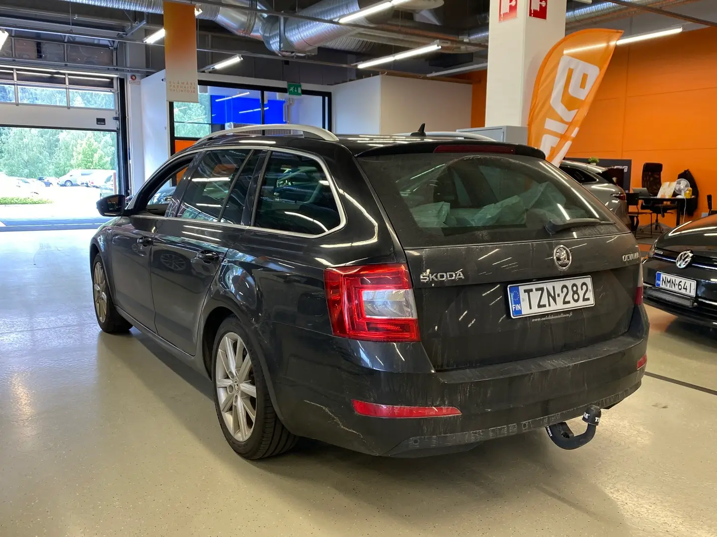 Car Image - 5TEgqWSk55QLbuigfGWYzx