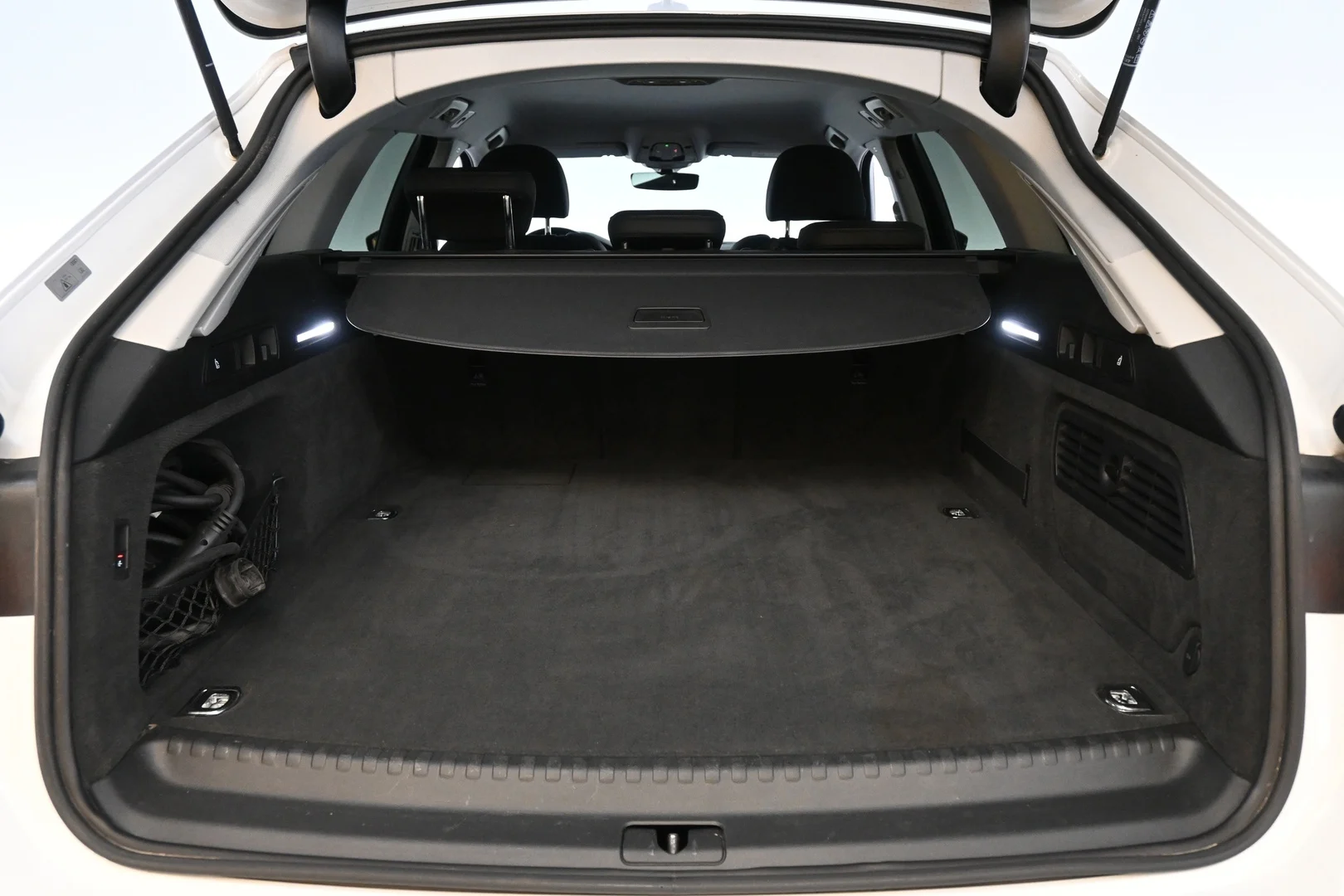 Car Image - 5dgNEpfWmcFOiGPxl0yImg