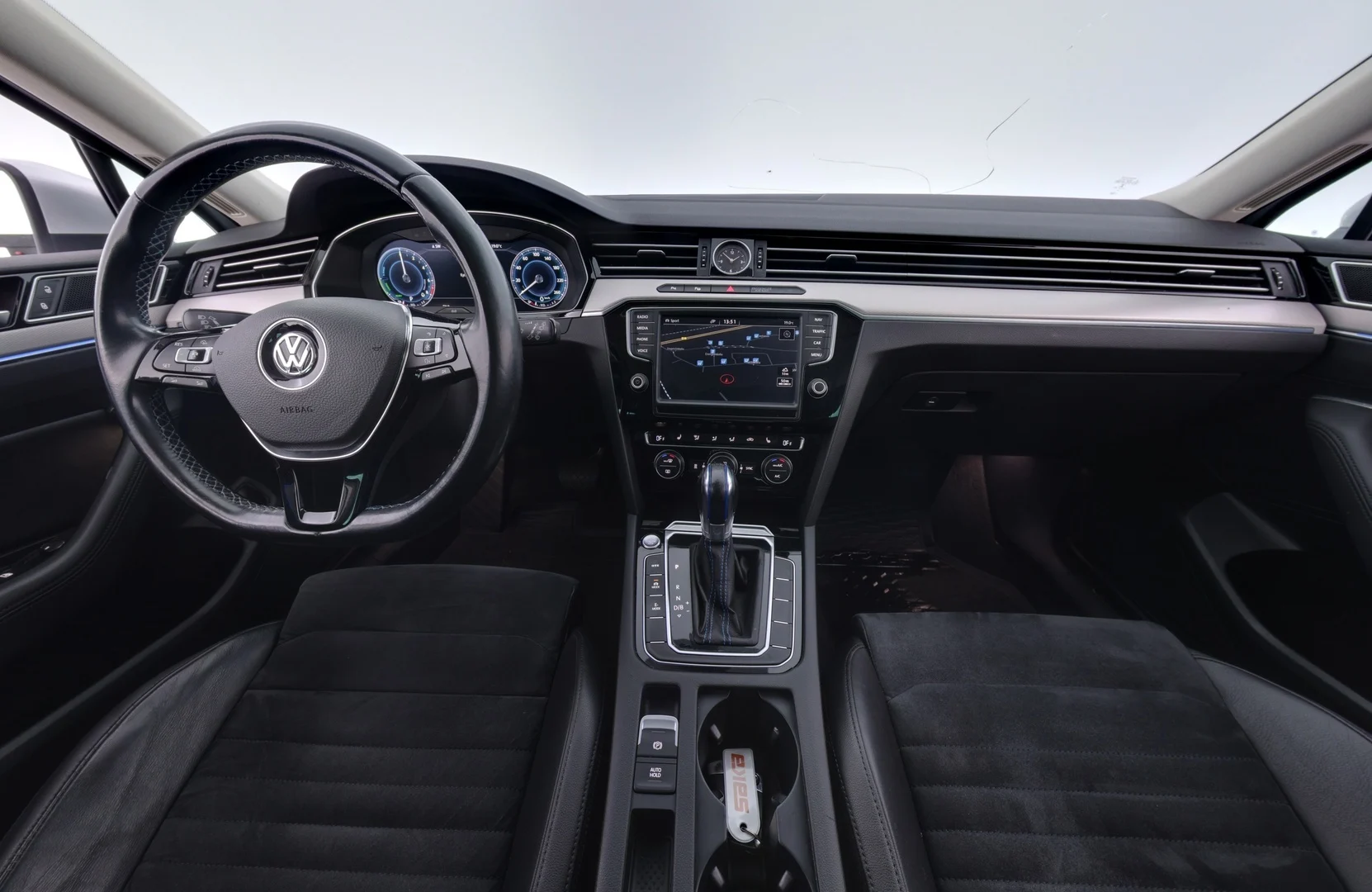 Car Image - 5k4wXC2en3YcCpwik1LVqj