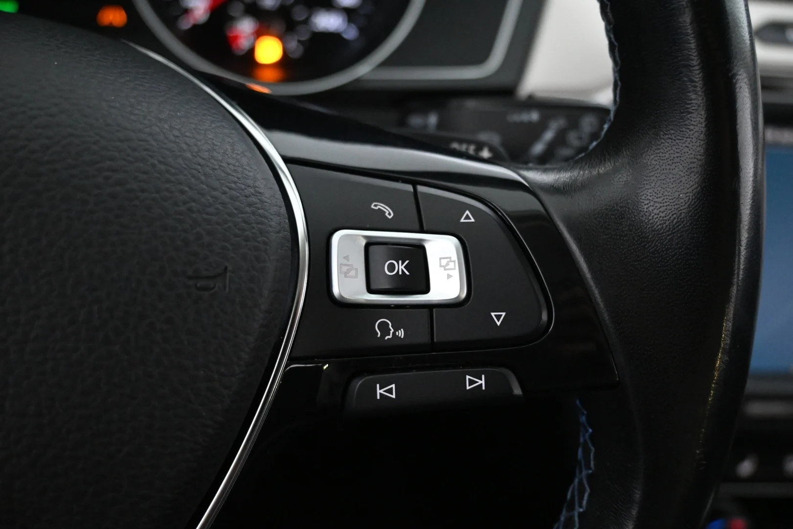 Car Image - 20jC8HIWpMq3UjsmuJ3lGT