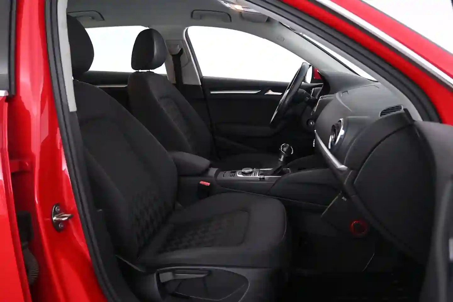 Car Image - 4evnhuysE2hLjY3RLl7IzG