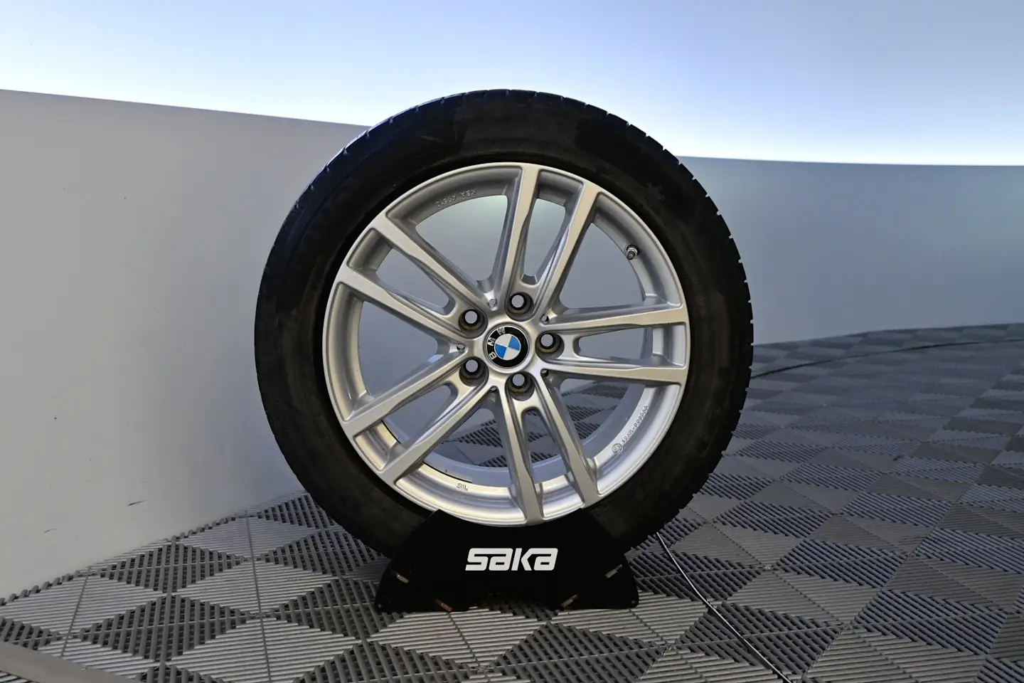 Car Image - 3H4Kax47cT0re2UawNp1Ph