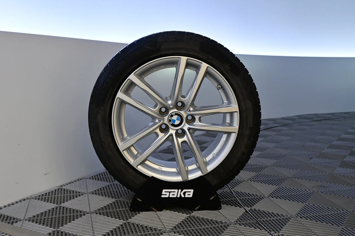Car Image - 3H4Kax47cT0re2UawNp1Ph