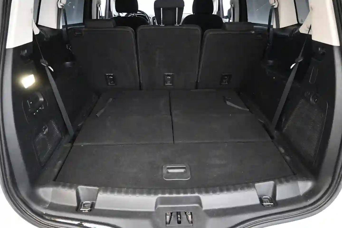 Car Image - 52WMCLqIN4kXcvWndATeis