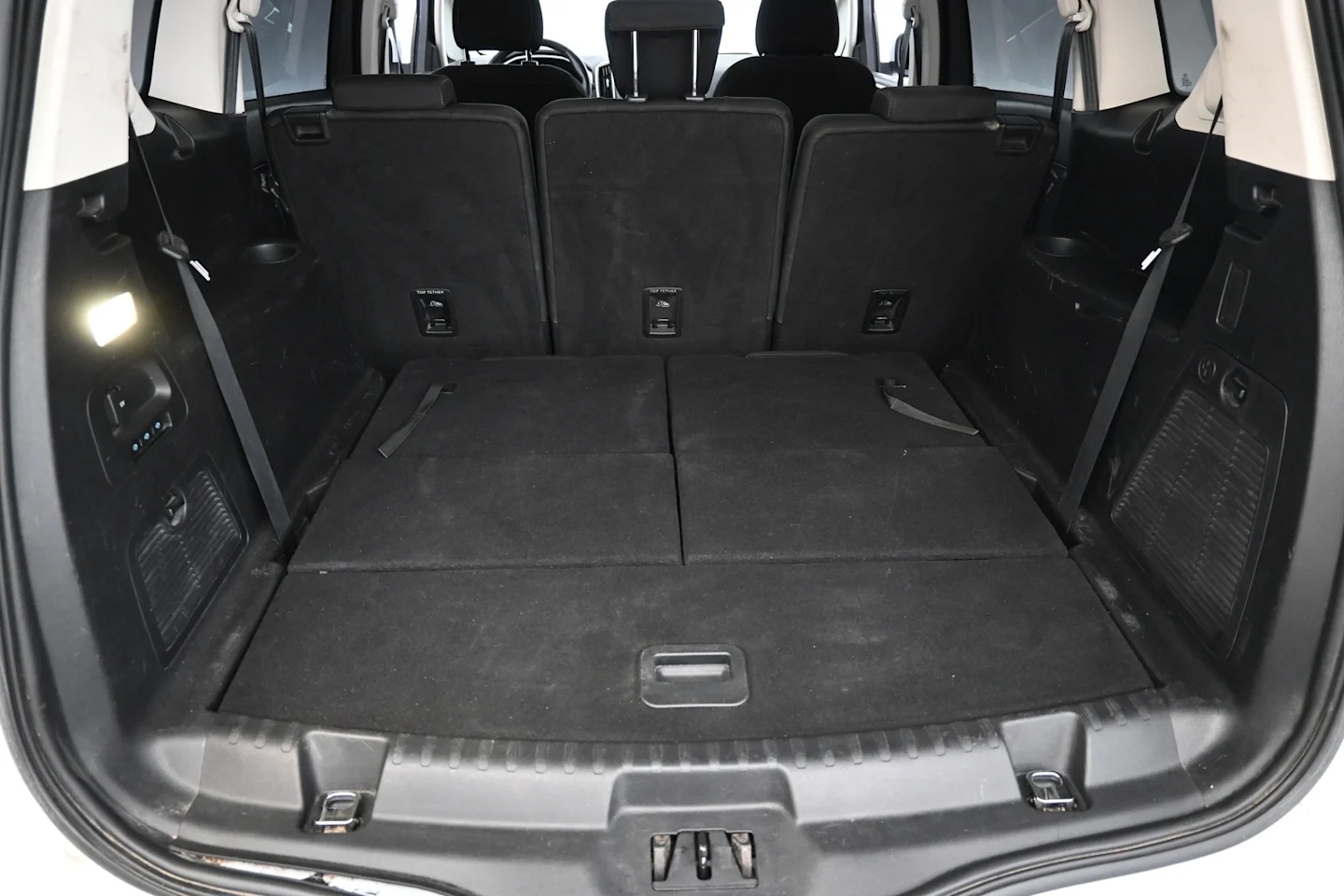 Car Image - 52WMCLqIN4kXcvWndATeis