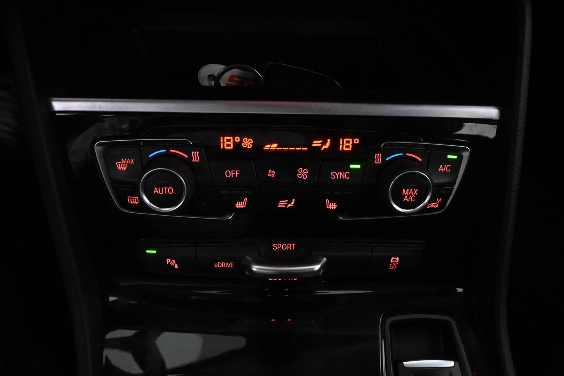 Car Image - 1C8LXoKYJU59HceSg4y7s0