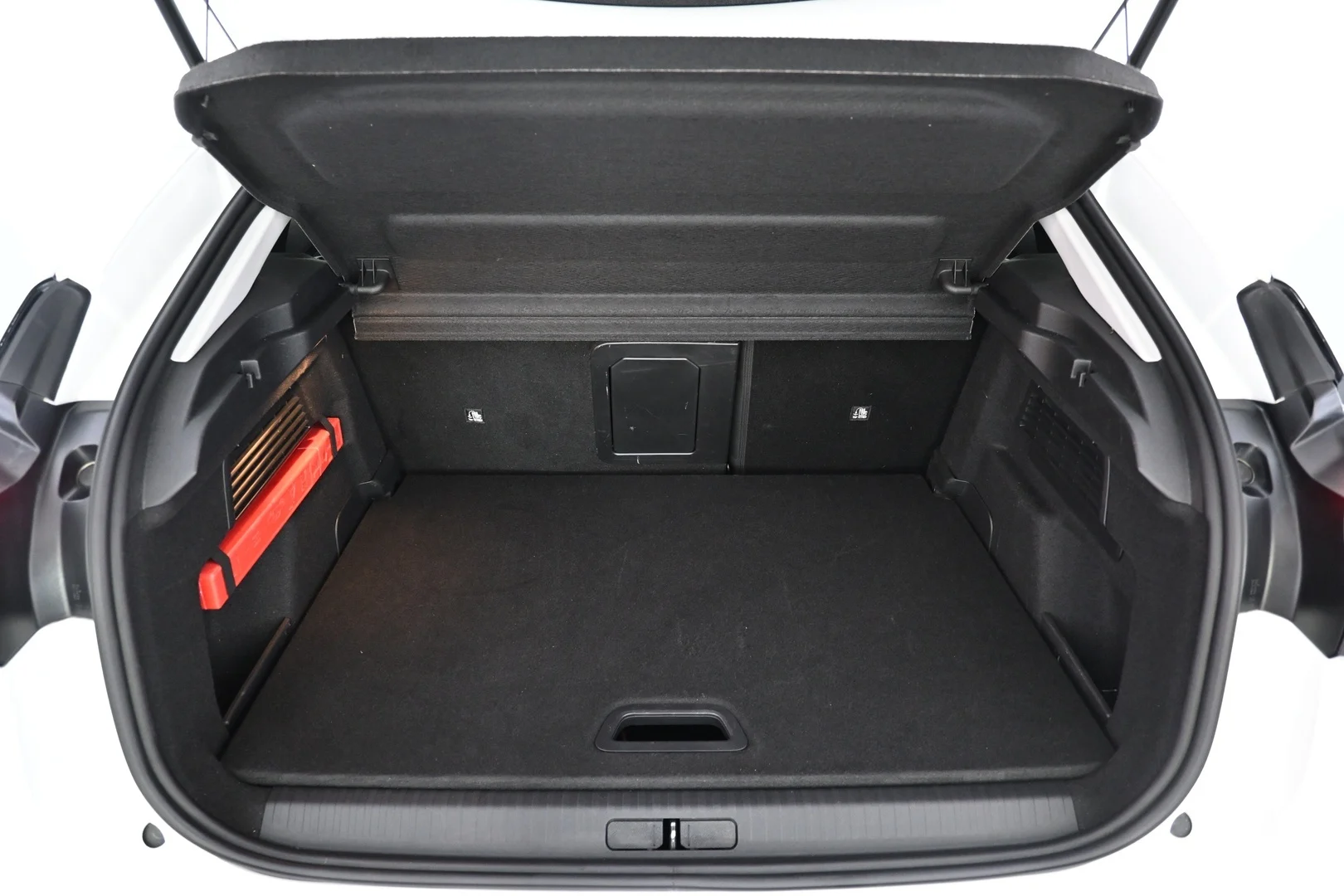 Car Image - 26AENxSSDAQlr5Rgjyrehy