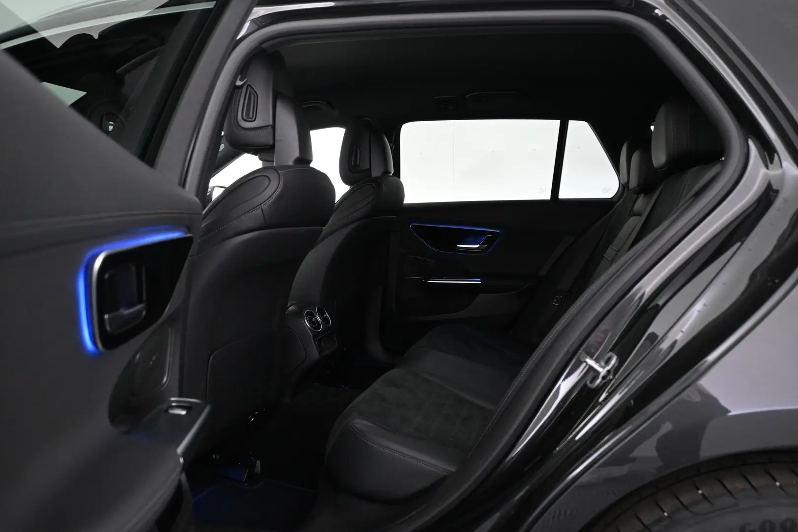 Car Image - 41W2du5QUS1qFPc9Da5N5S