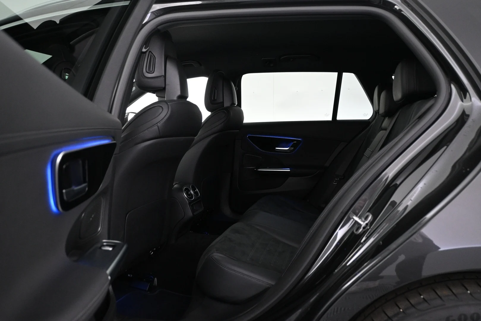 Car Image - 41W2du5QUS1qFPc9Da5N5S
