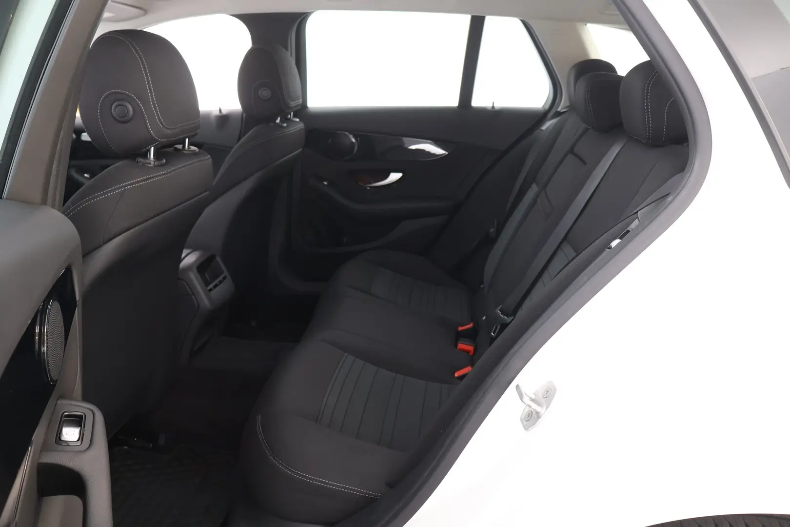 Car Image - 5VS7fayk0LD7kBu2bdYdv8