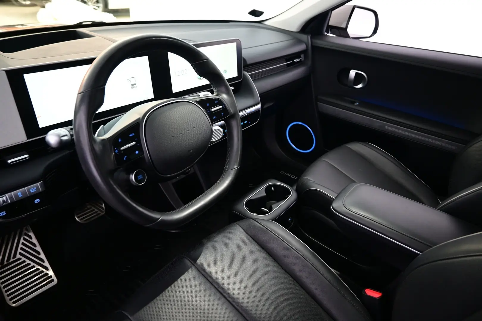 Car Image - 6R8z4dfygPyaJ0pEZnoDDS