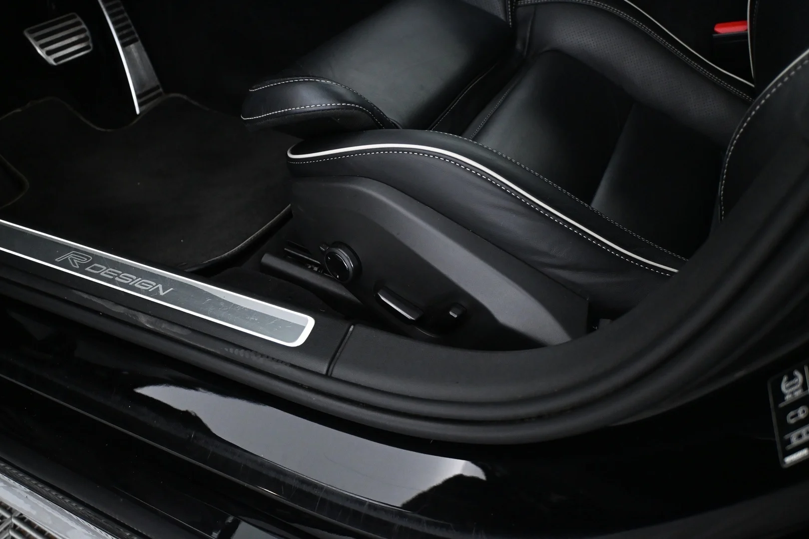 Car Image - STT4Vpdr0O9d0rA4ruG4g