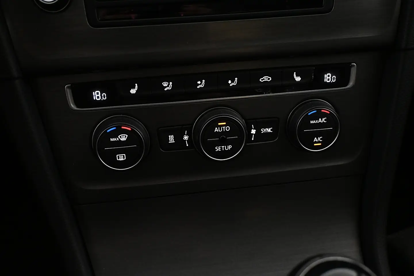 Car Image - 2W0RMaahkwSesi1YlWqHFZ