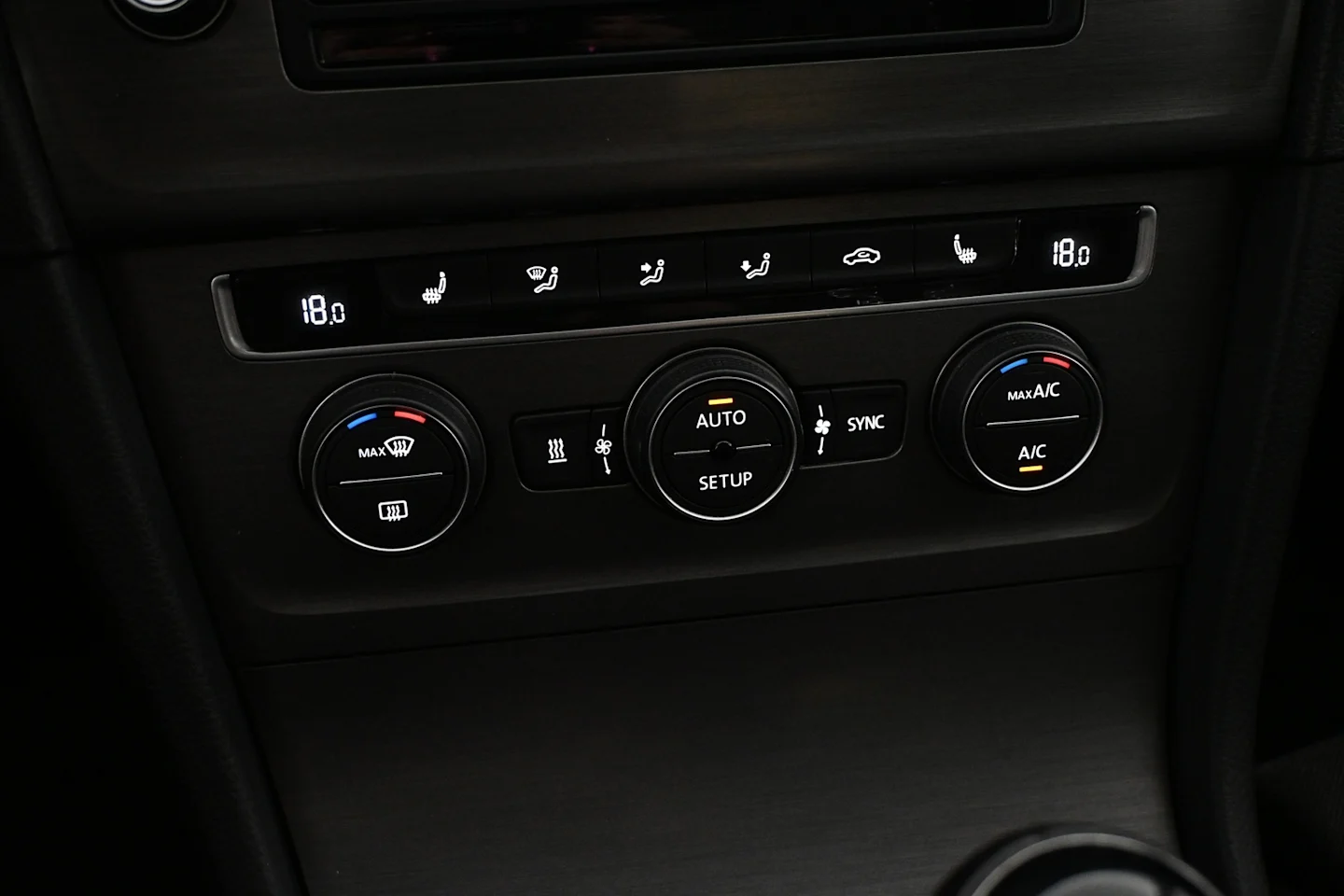 Car Image - 2W0RMaahkwSesi1YlWqHFZ