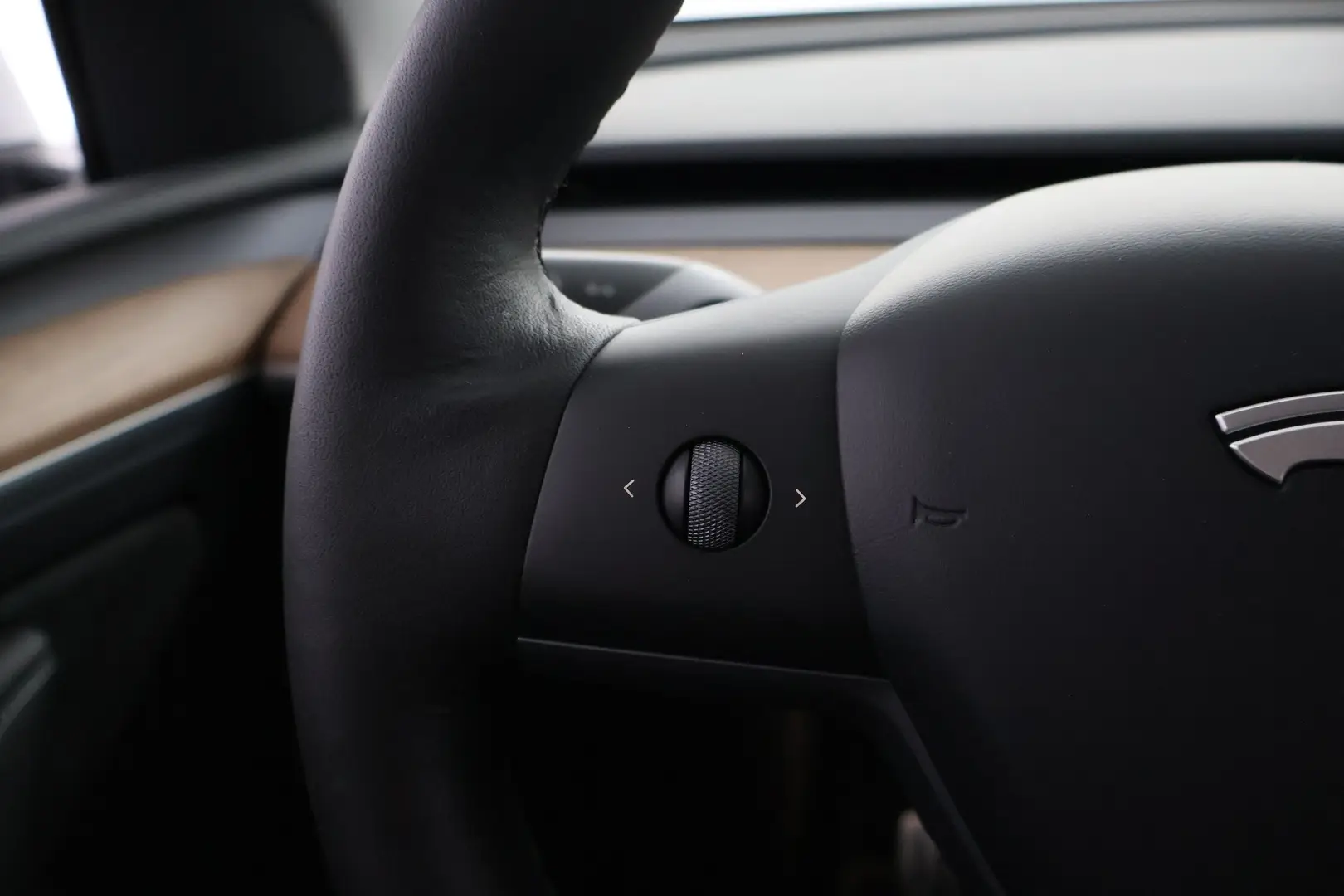 Car Image - PpAfKviyL4AL81ehjDYDn