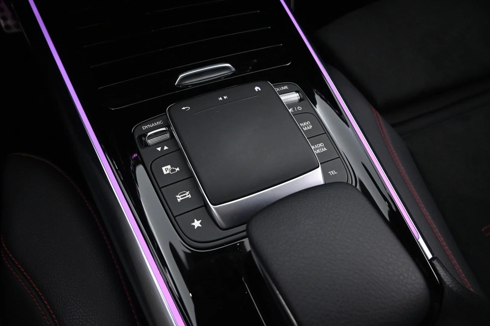 Car Image - 35zxlpX2wwkB01PMuIgF9q