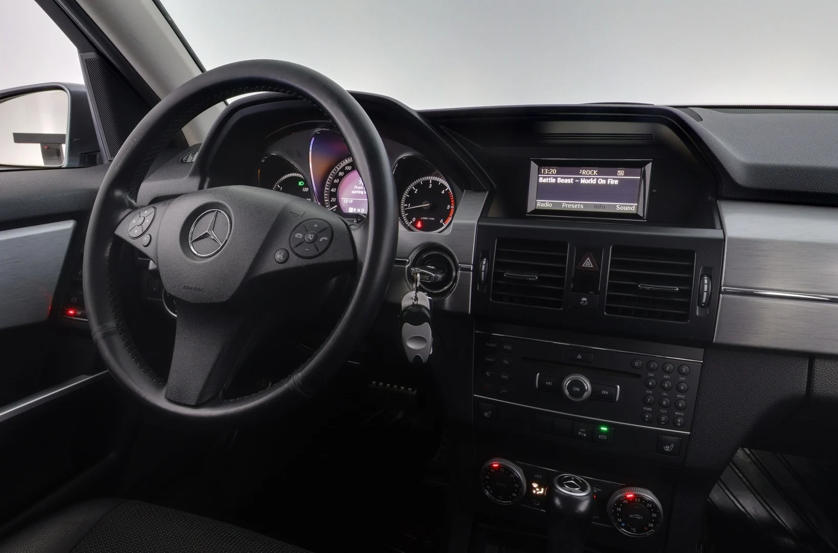 Car Image - 2bmkvYLiPlONqdE4cnS4BU