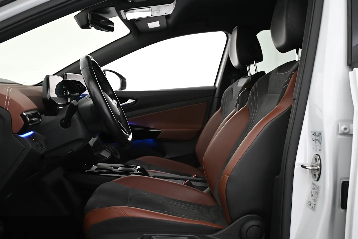 Car Image - 3wdsPyYld4IA0x7tkqAbMD
