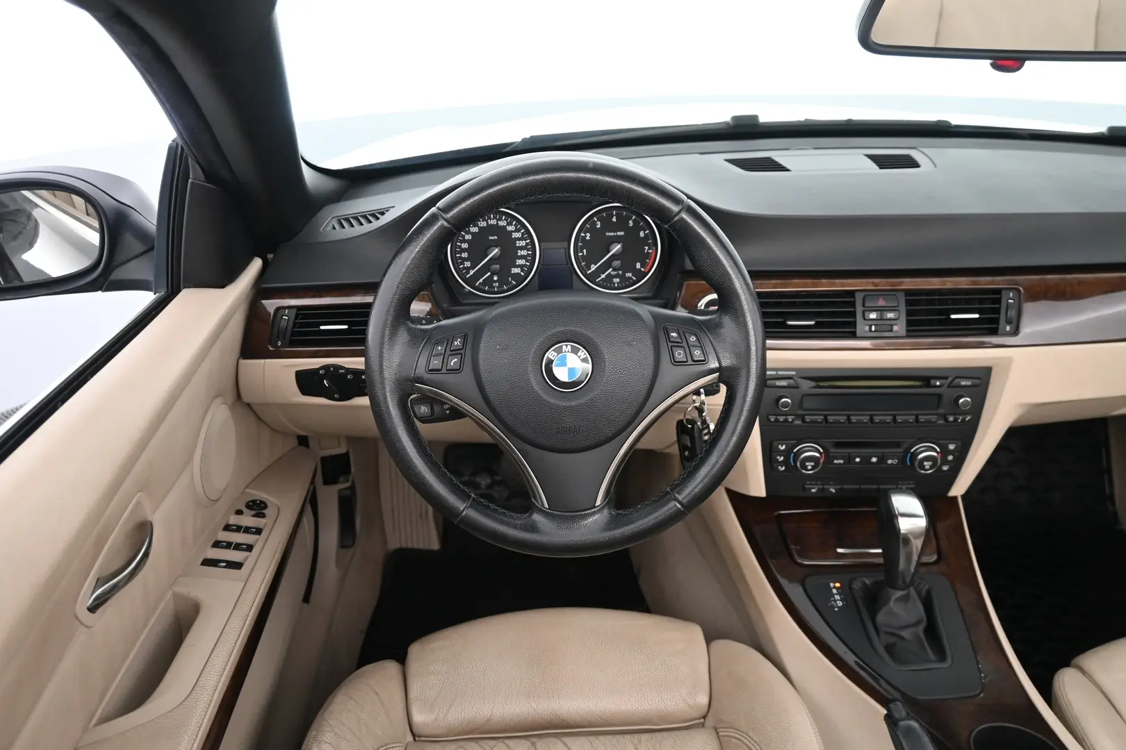 Car Image - 5c2901n5n9Pq1IcAXtf9M4