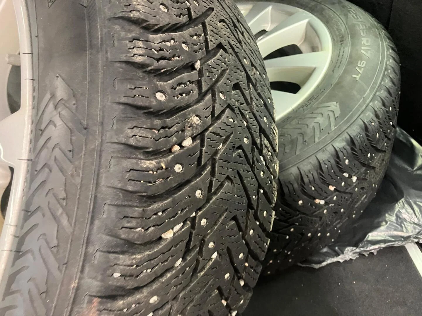 Car Image - 2m2tMUWvv7NxY3gFQp6DeA
