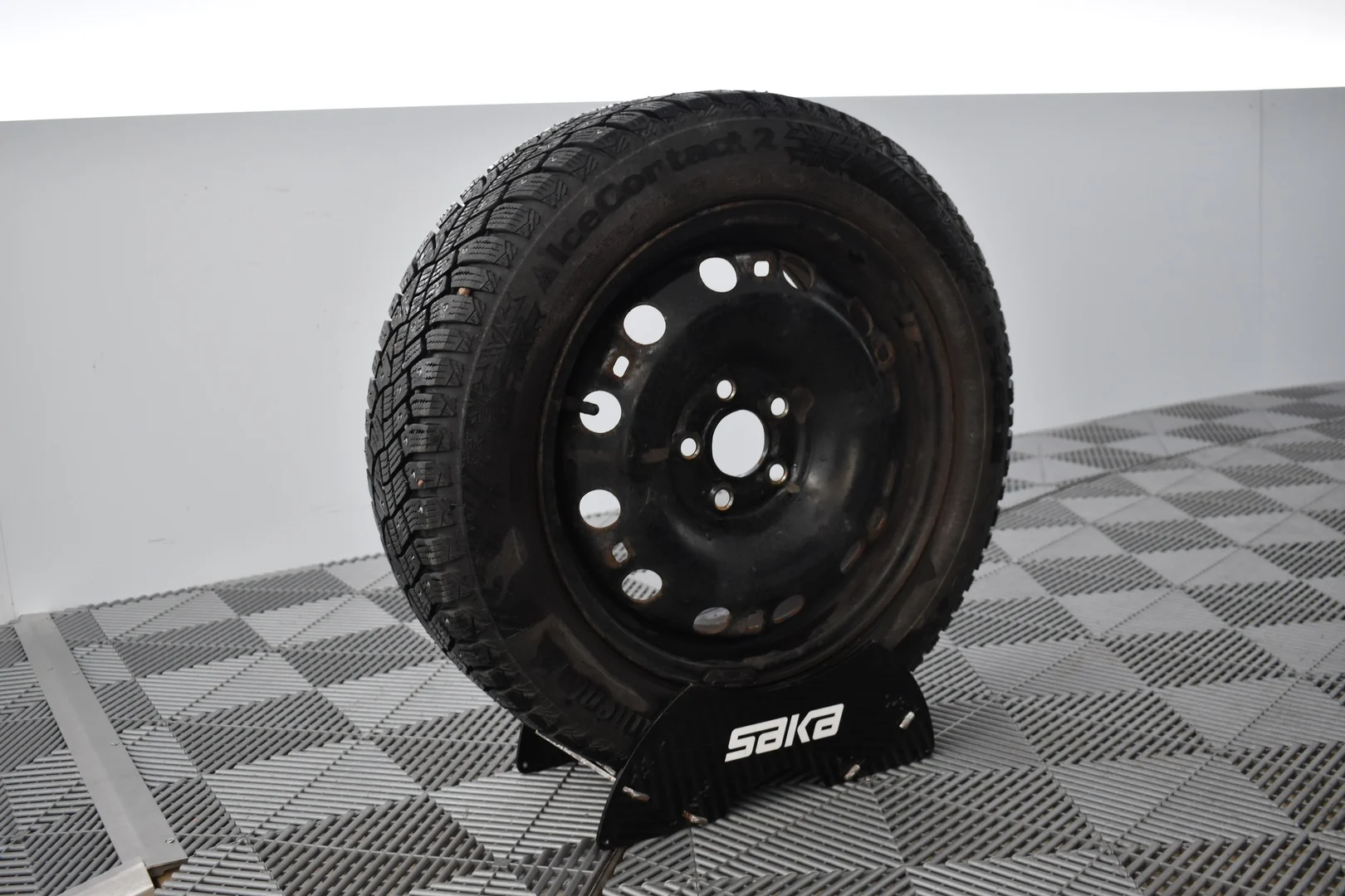 Car Image - 2rKn4bltKem4y3jaBfxYIr