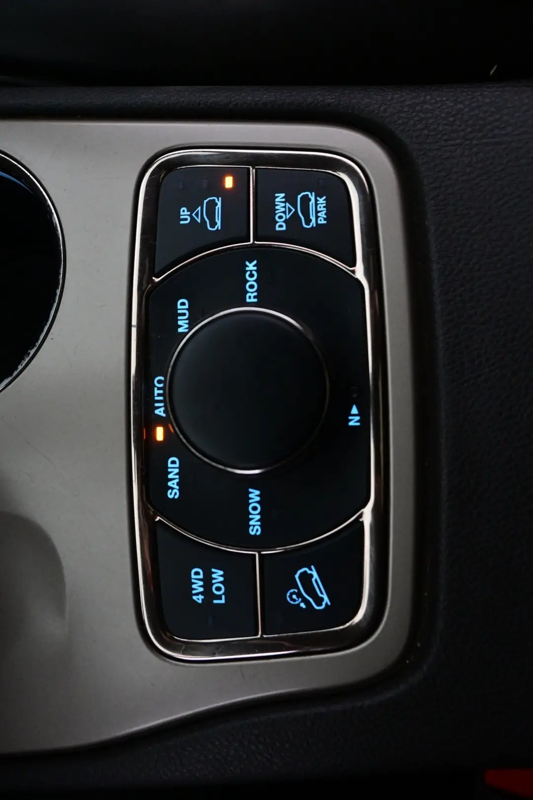 Car Image - 6qkJmFHvseHUFCLZQxjD83