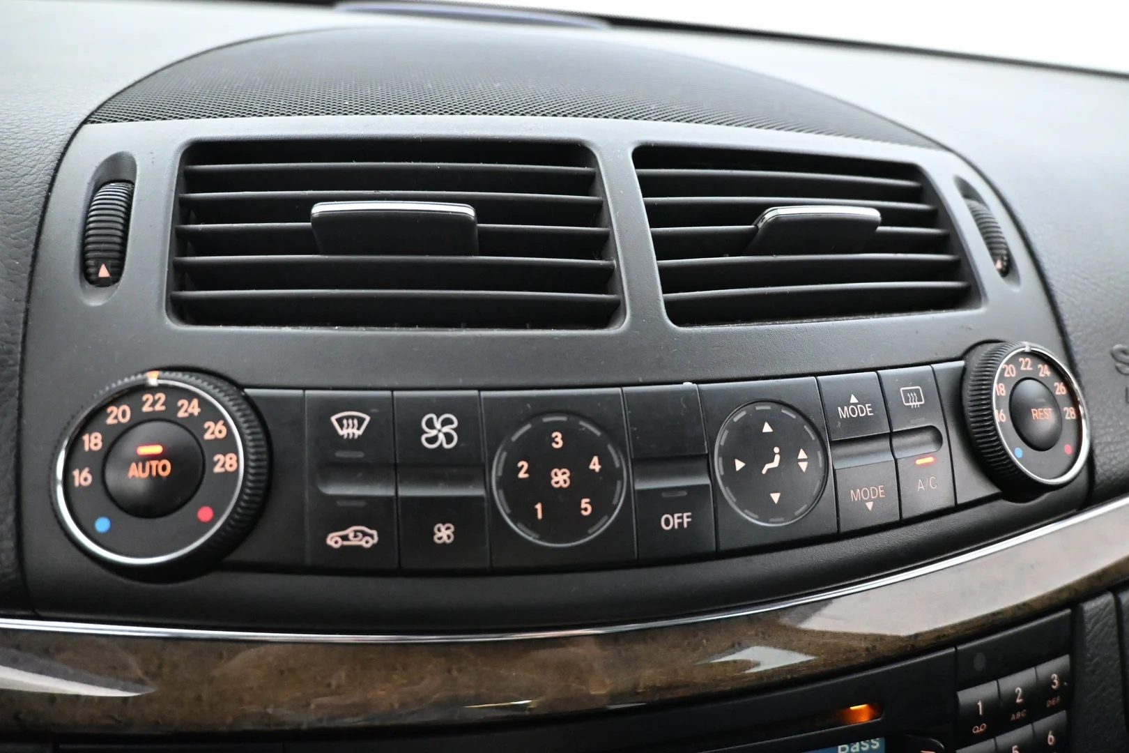 Car Image - RPkaorDMdKLXvdlAifTeB