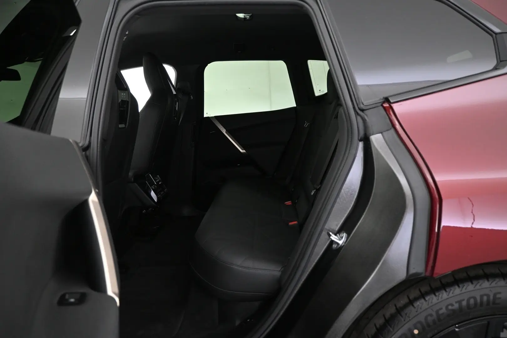 Car Image - 4OgSVNGUK6570mB9iSJx8p