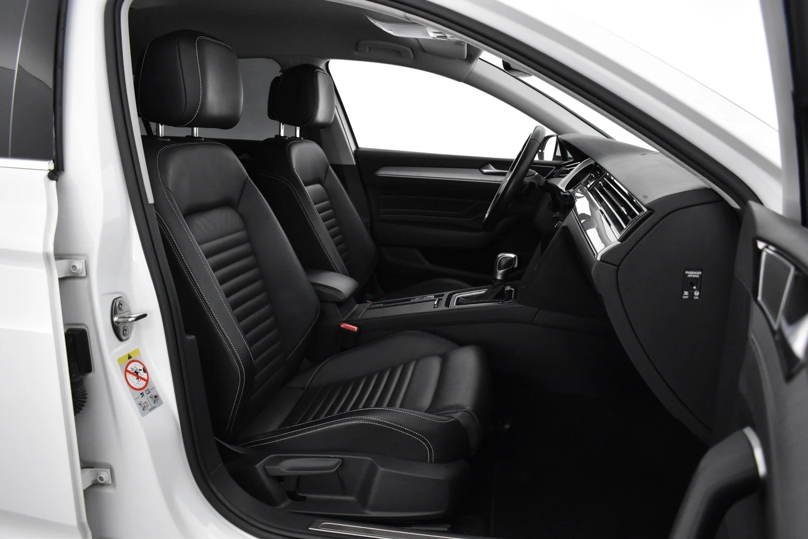 Car Image - 5kXnxKDKbmtKuM54jtUYa6