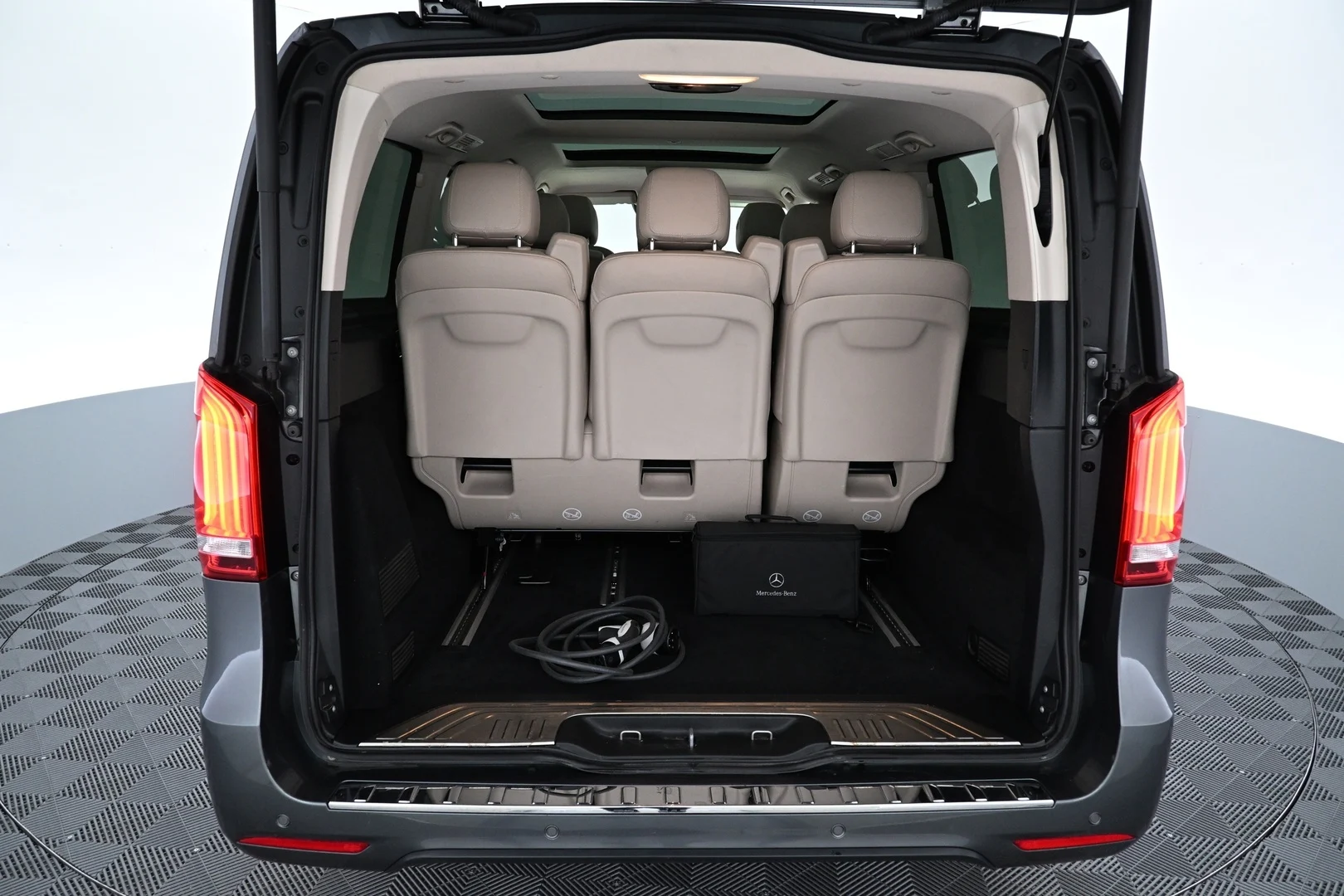 Car Image - 6Ufz4DaeryJ0qQVRkNadZG