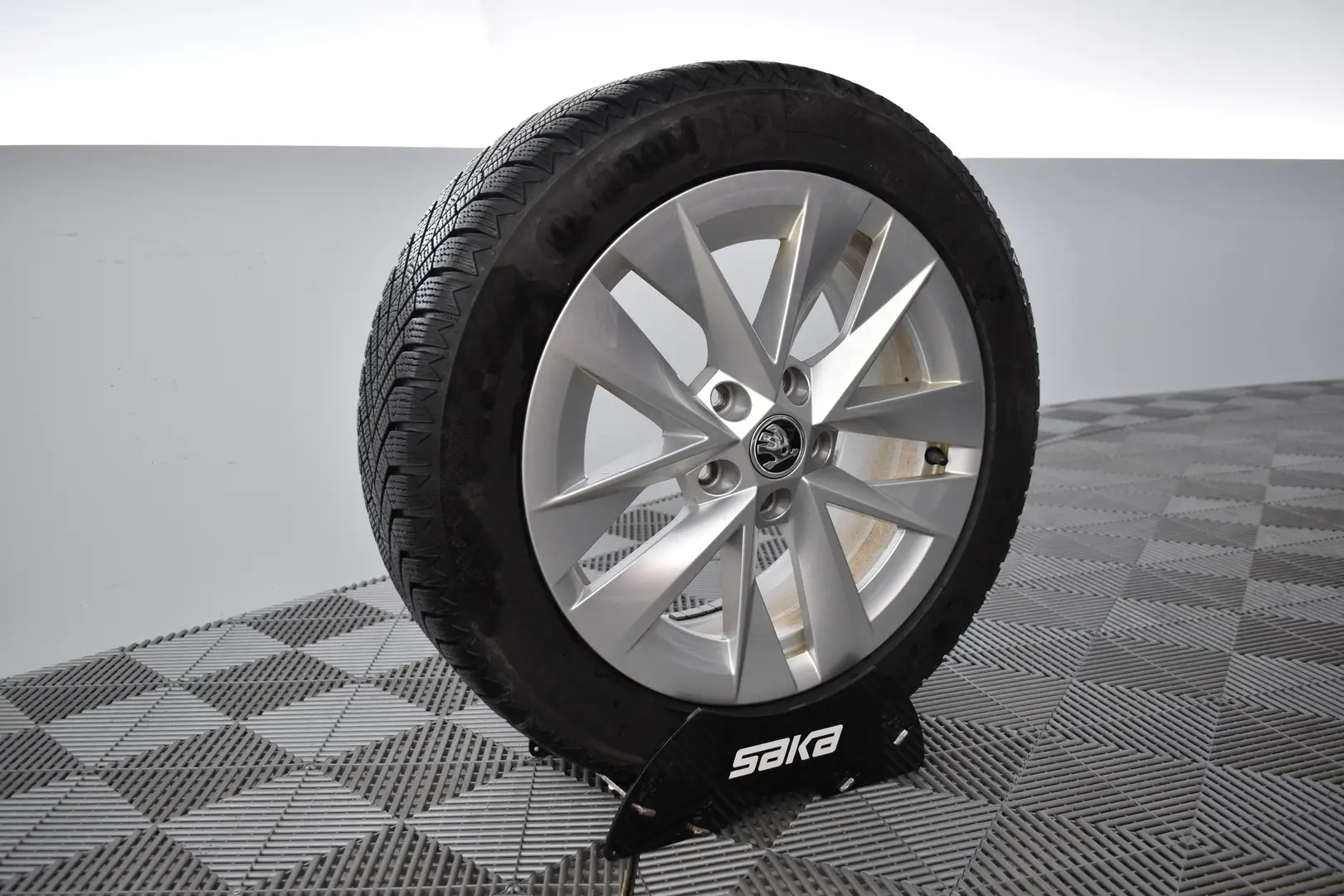 Car Image - 3r13dPwfsbMRi6Kjp9TTyD