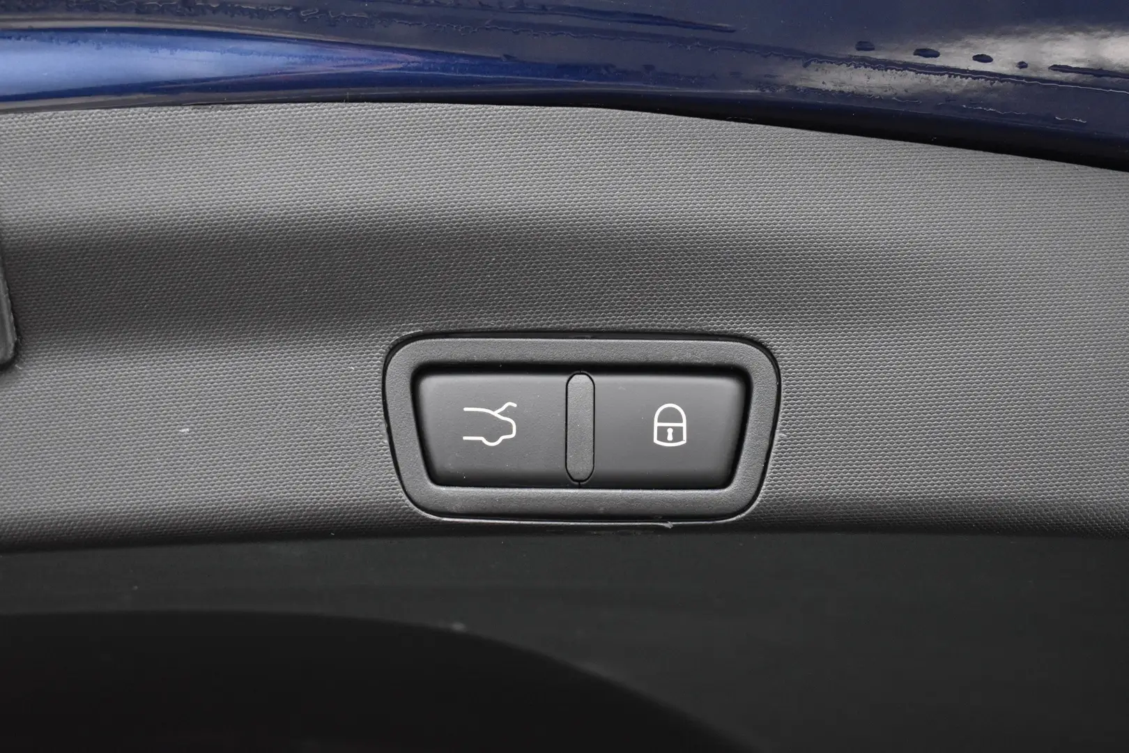 Car Image - 1cPr8cuj960HRH1tyBq9ex