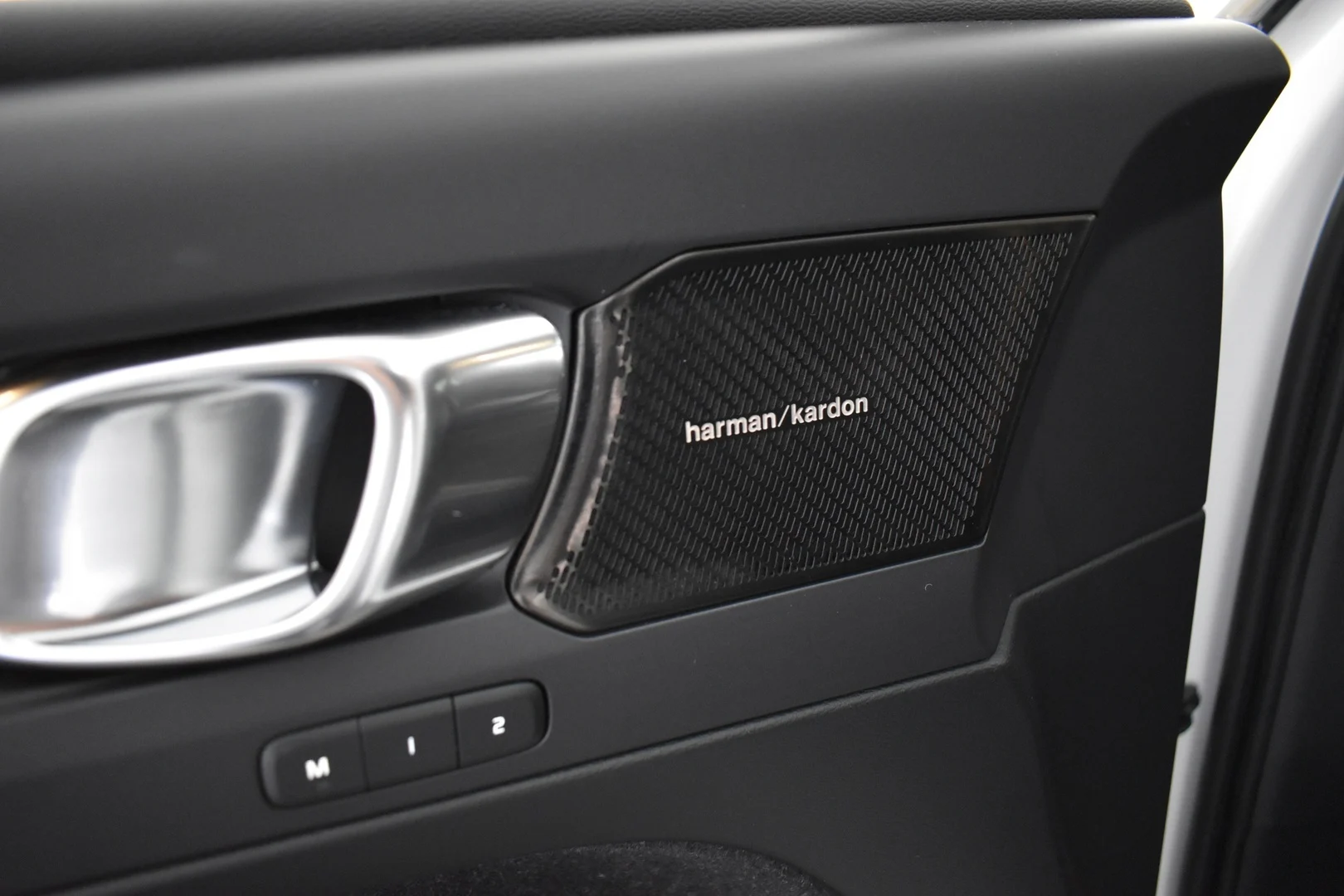 Car Image - 7BH0iLoQAK5zrQWvGs4p8e