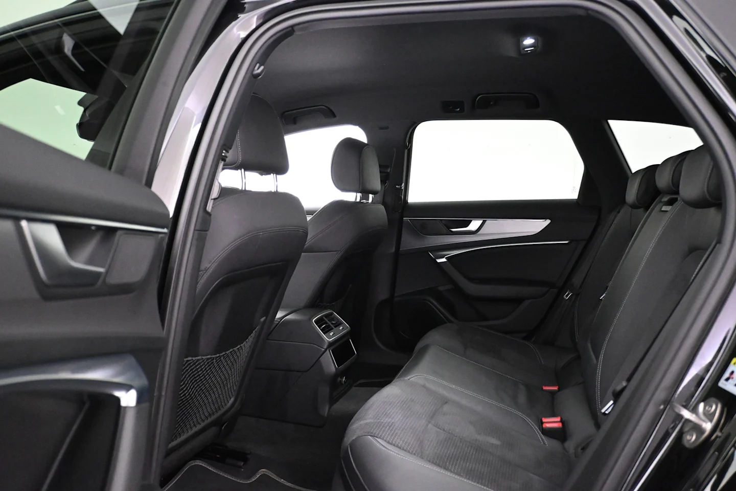 Car Image - 750CIXHG2GYmpwCrsSjVPT