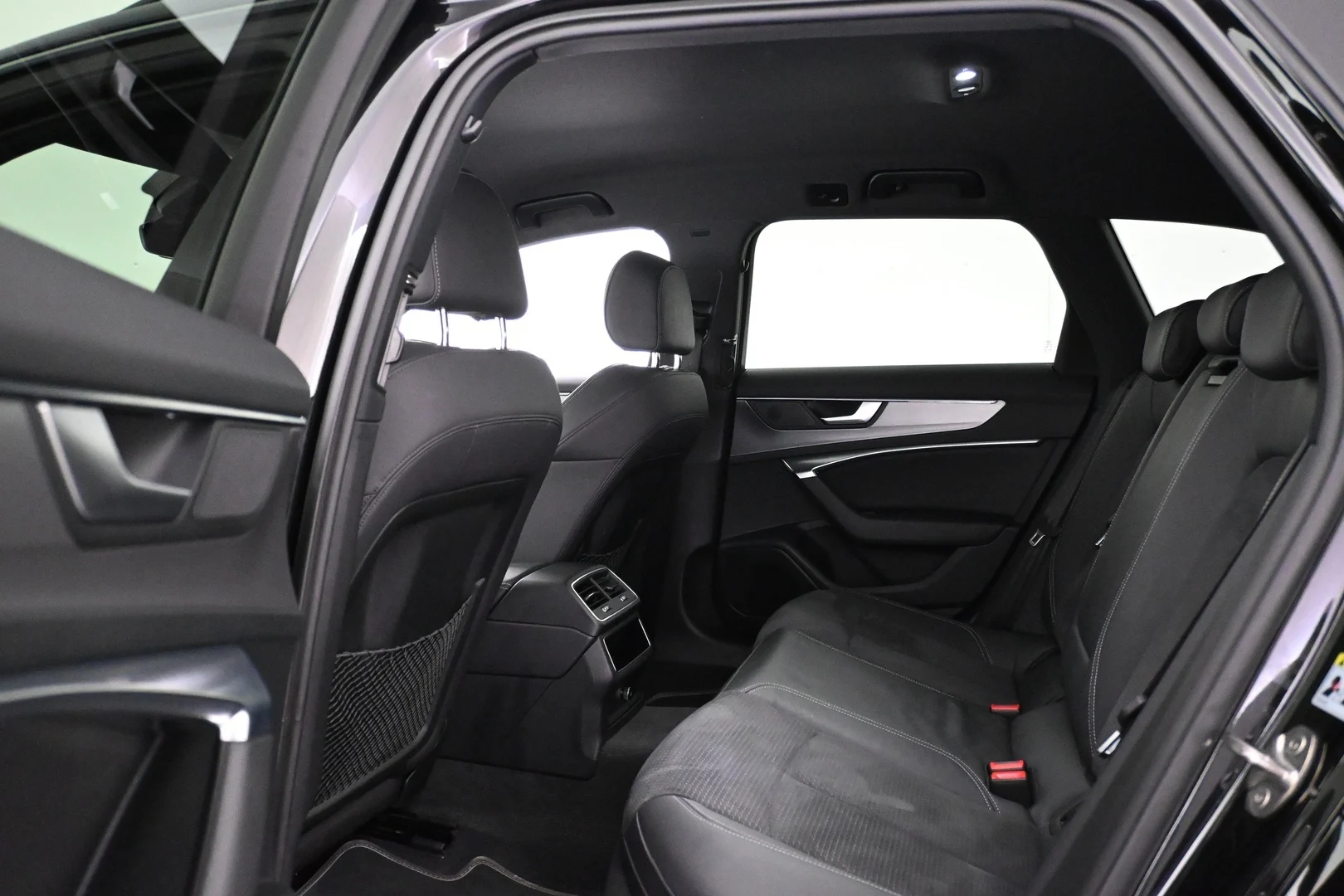Car Image - 750CIXHG2GYmpwCrsSjVPT