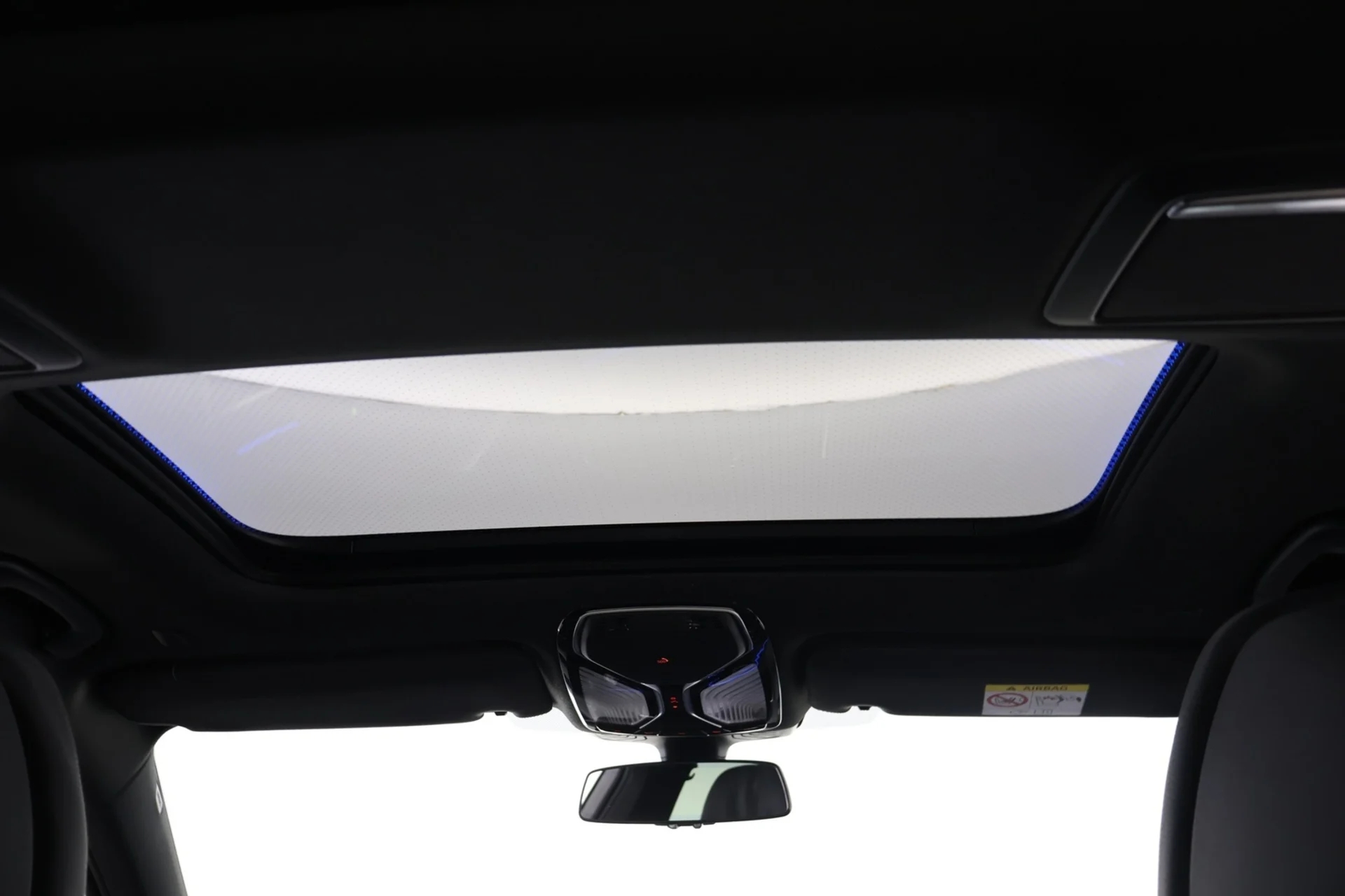 Car Image - liVEyLGqy73B1bmfjZ2No