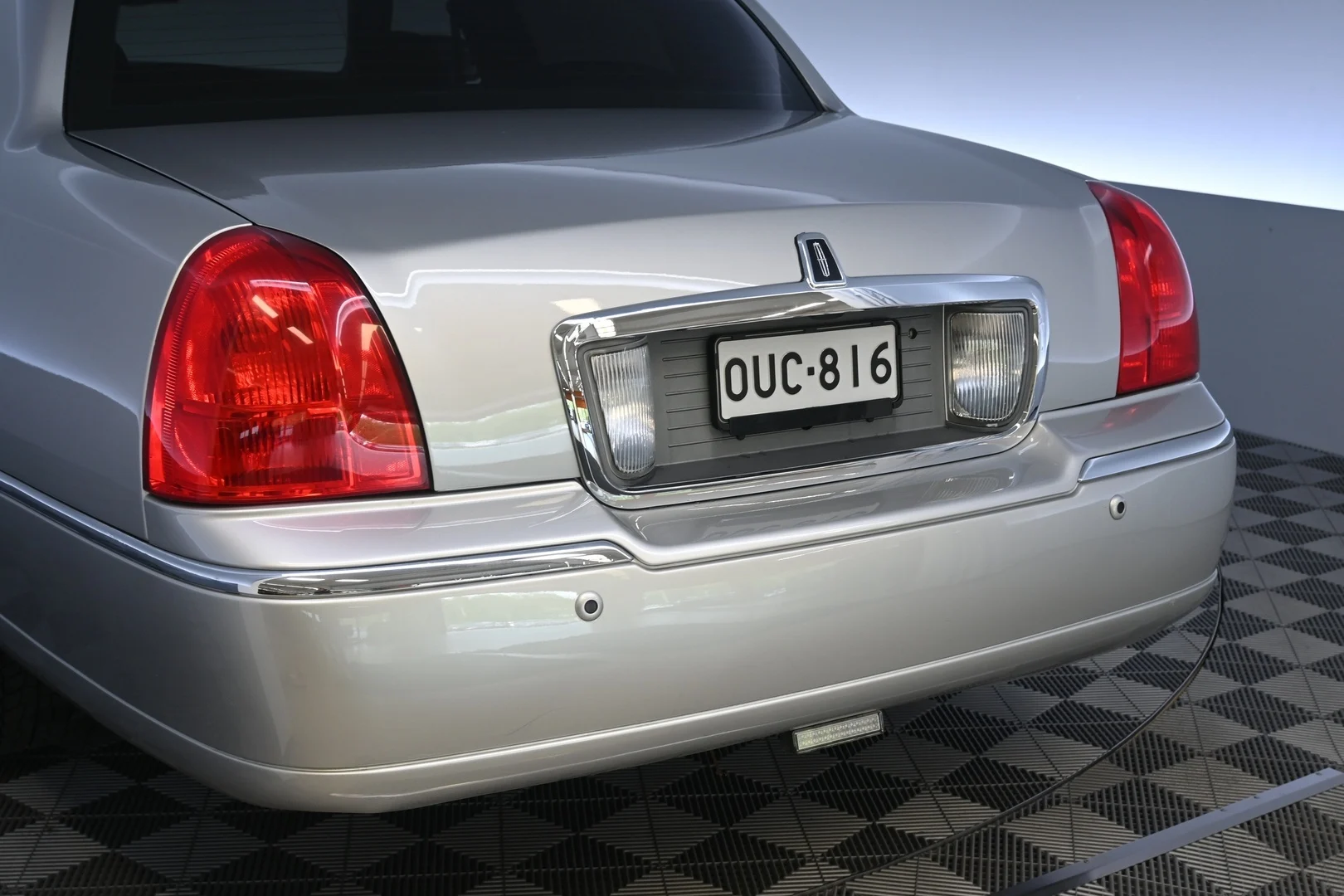 Car Image - 5VwifUGeeP45MUe8clfRP4