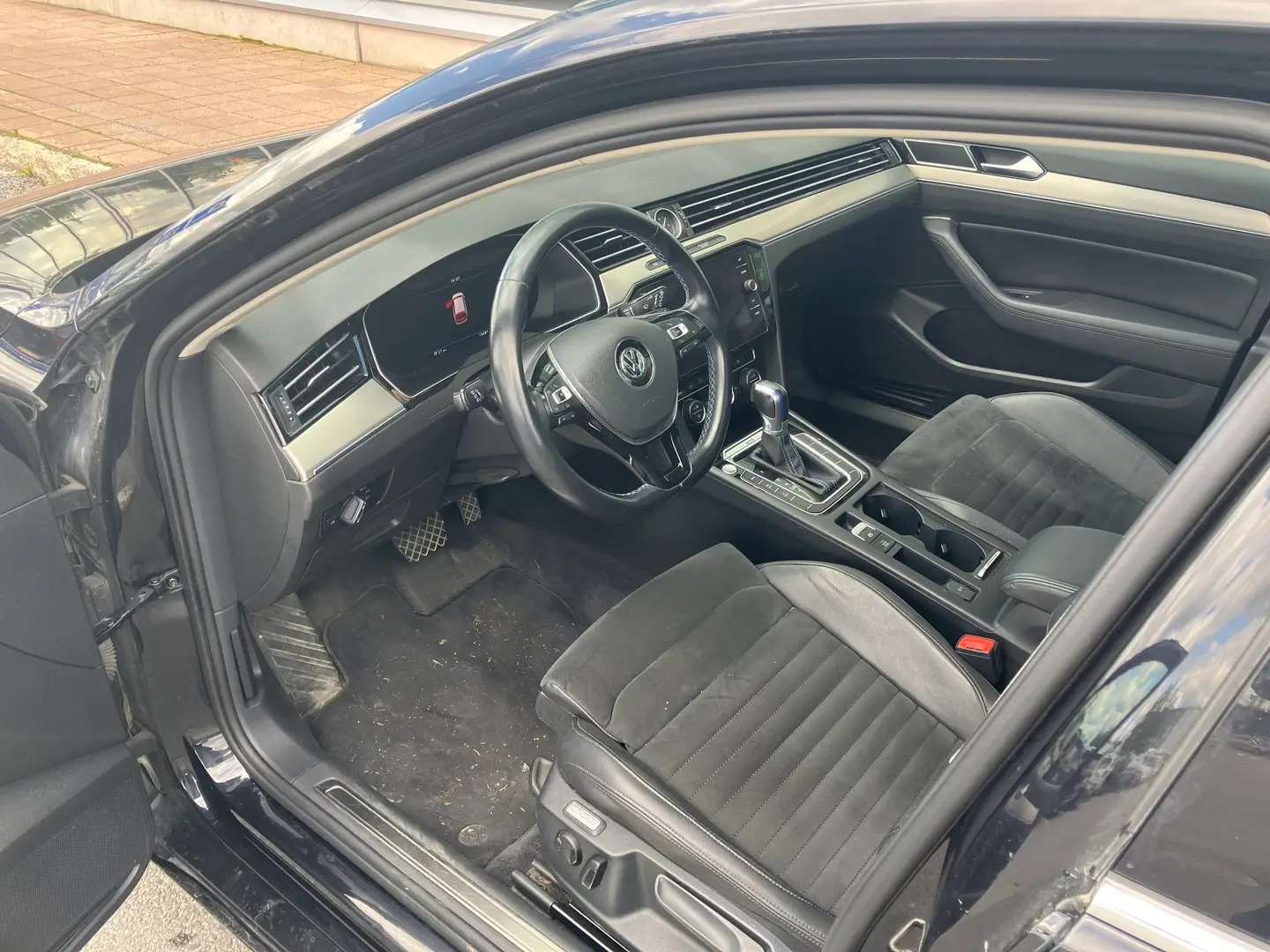 Car Image - 1picyMyaMAwhJfsvAhoYPQ