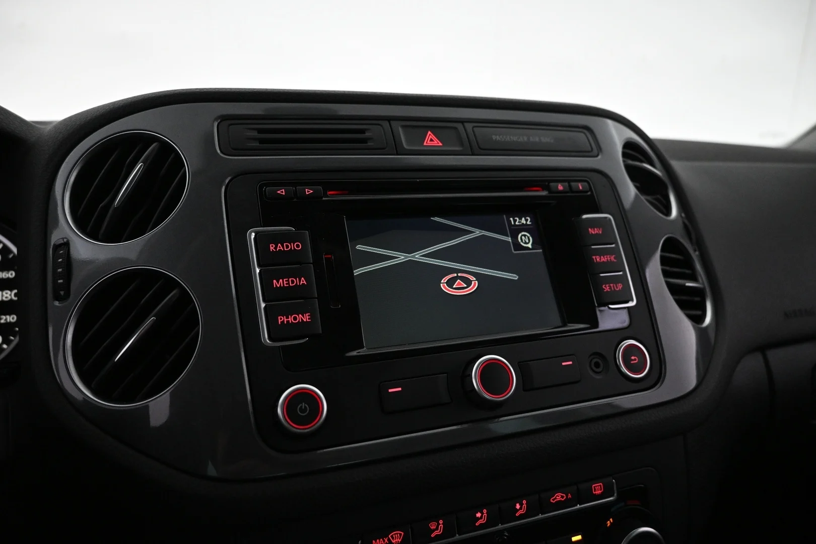 Car Image - 6VmXi0Xvgg7ssH6tTFyXwO