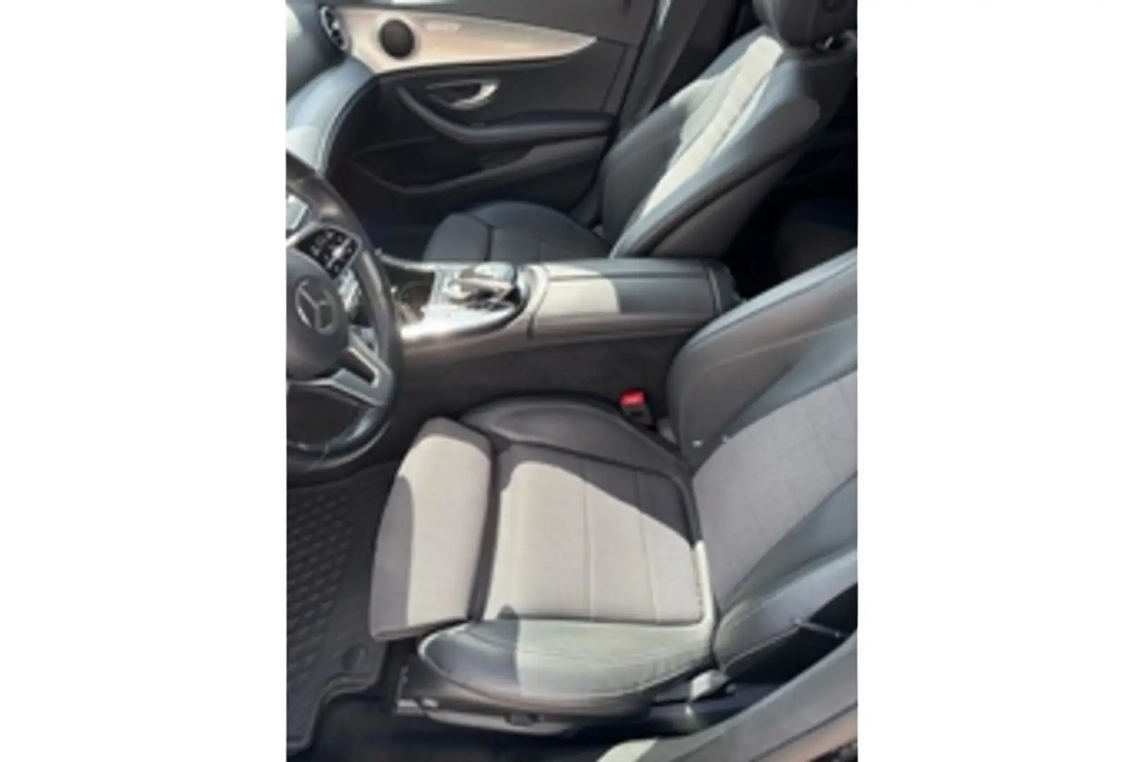 Car Image - 5jzRJtgpIhMJbStynV72XH