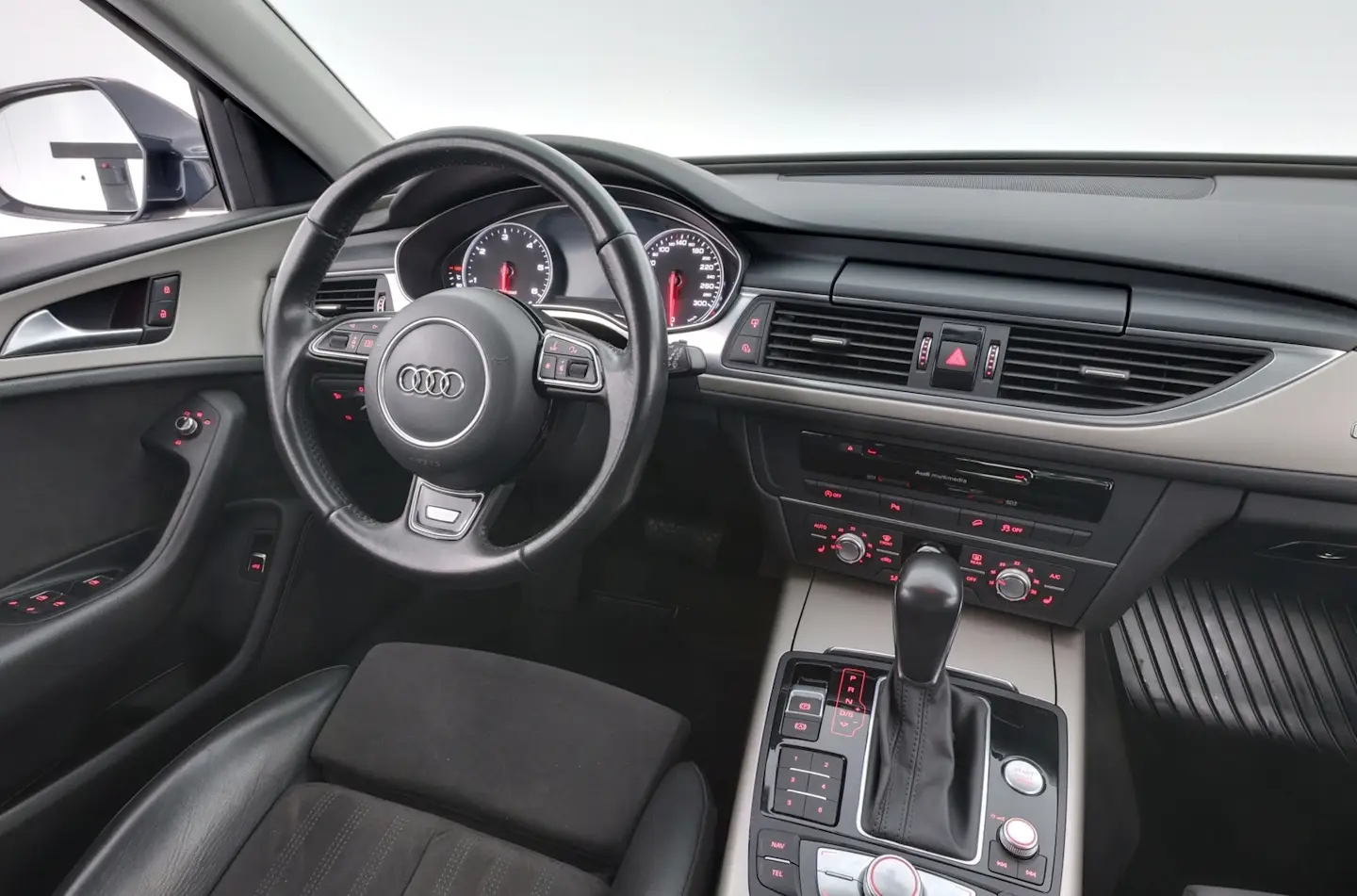 Car Image - 6iL0KETZZPbai0Wgnax1vC