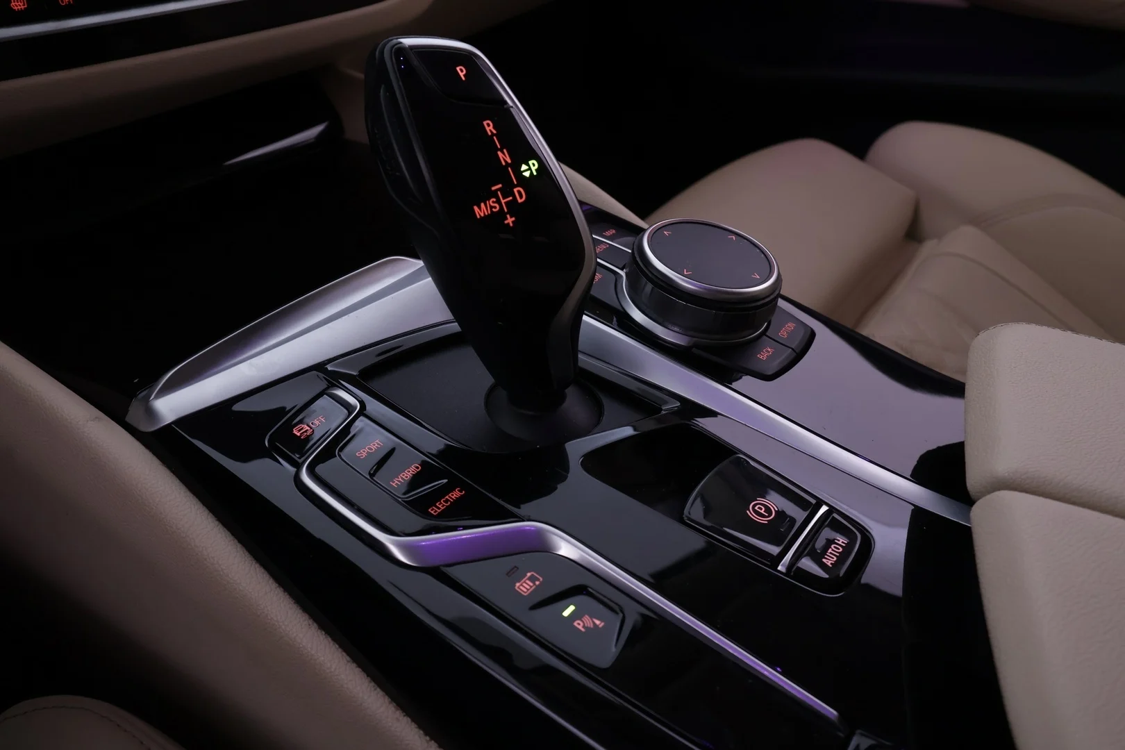 Car Image - 4mV1wydIL294n830EZvfUu