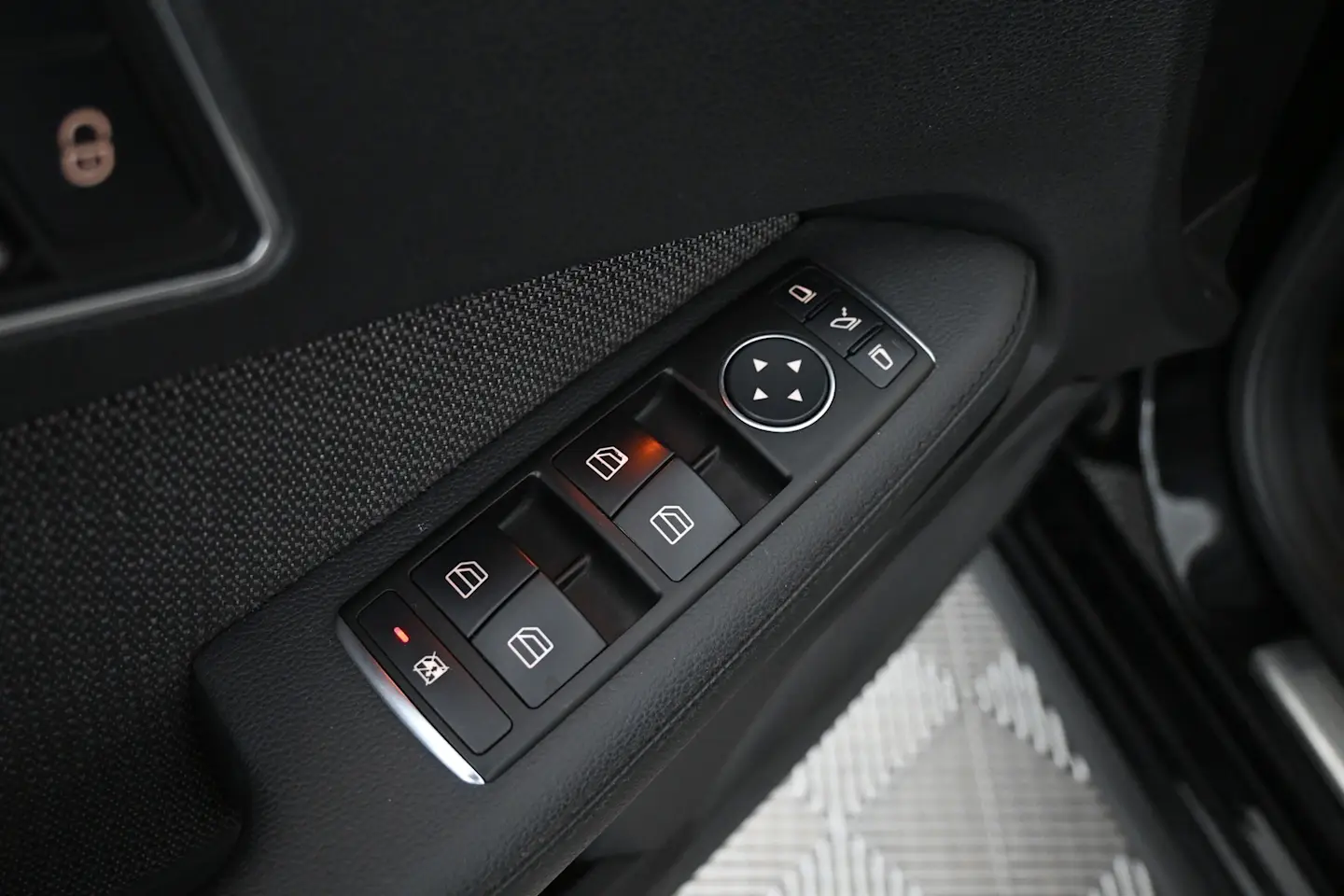 Car Image - 4GnvEMvPiZWbHGf9V3K1PY