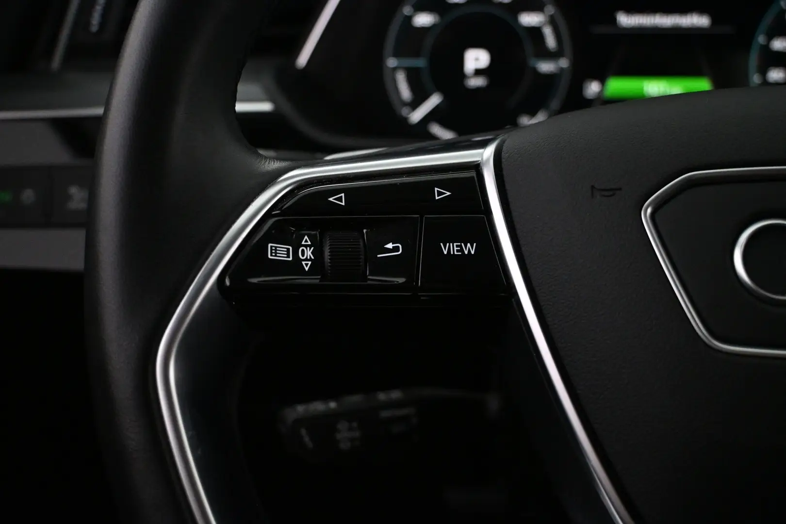 Car Image - 1mAQh5BRQZ33EZxdlqKxU9