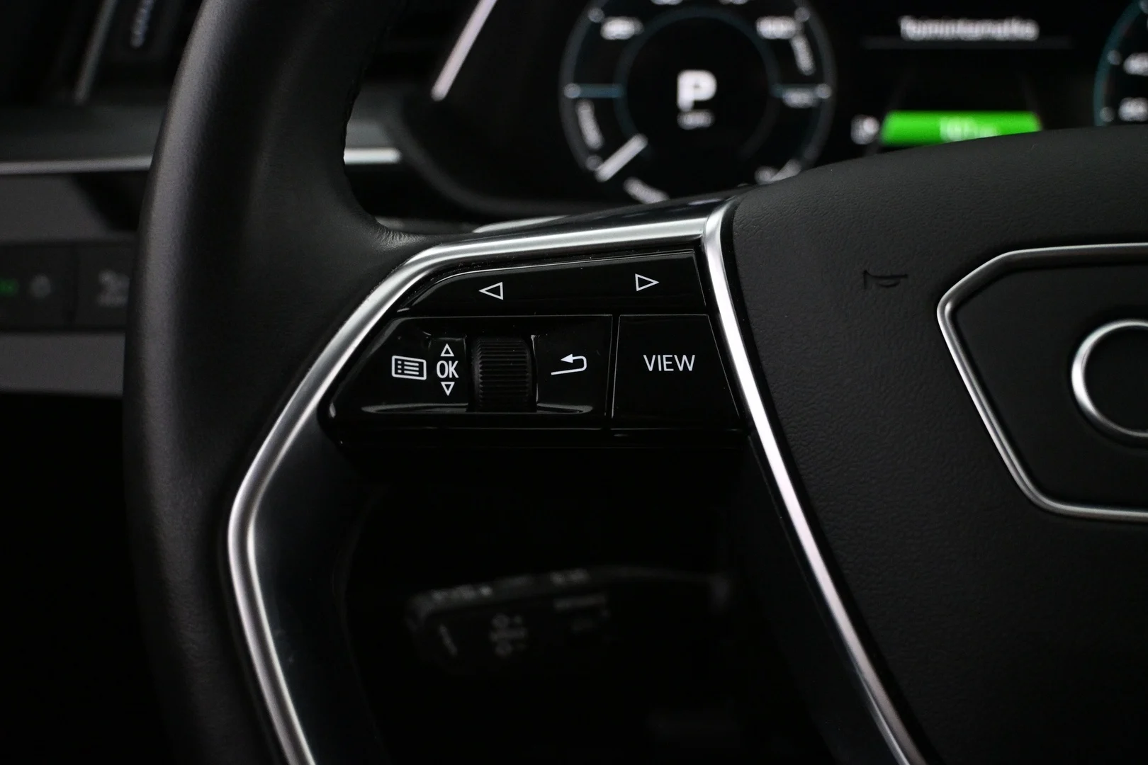 Car Image - 1mAQh5BRQZ33EZxdlqKxU9