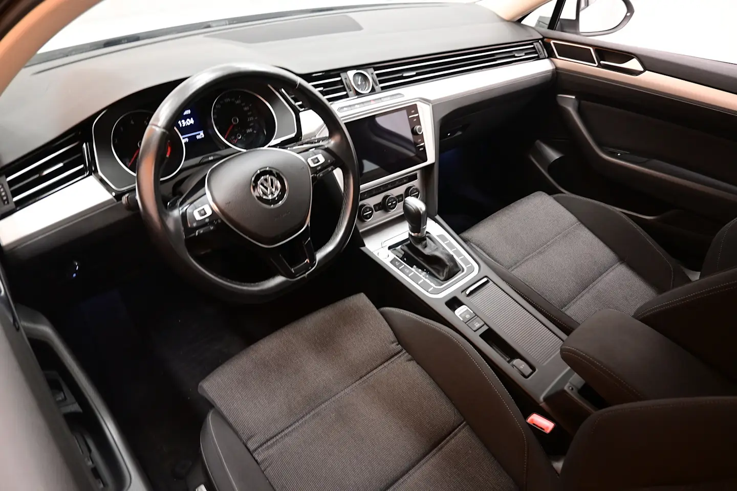 Car Image - 1WRe81Snju16JBDx9x4H1F